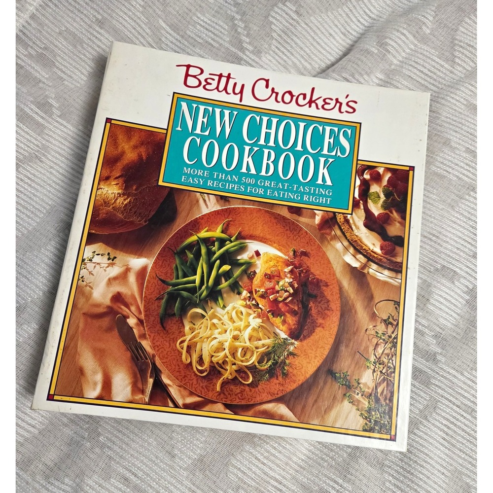 Betty Crocker New Choices Cookbook 5 Ring Binder 1993 Vintage